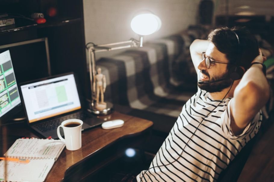 How to Unwind After Work Without Scrolling When You’re Exhausted
