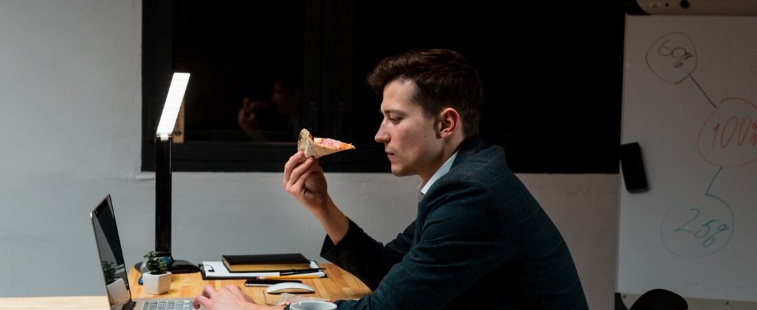 How to Stay Focused When Motivation Is Inconsistent: Build a System That Works Anyway